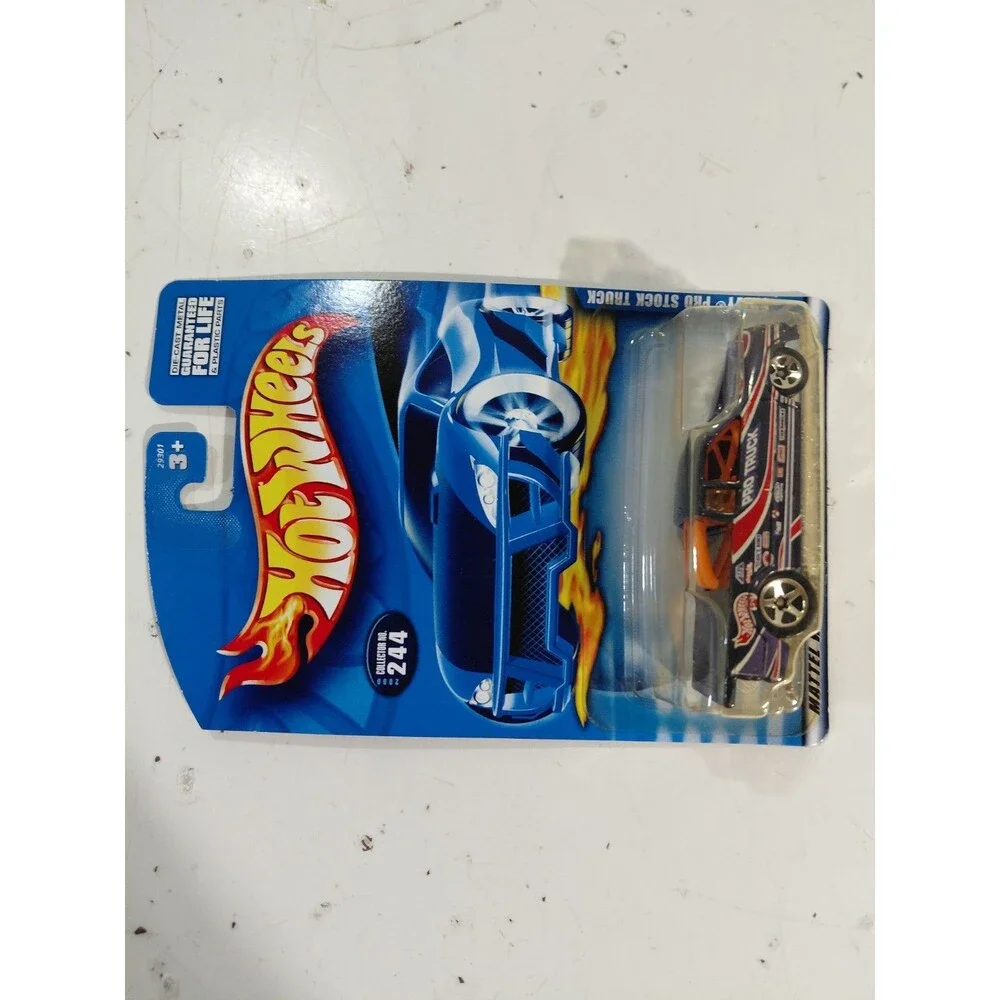 NIP Hot Wheels 2000 Main Line 1:64 Die Cast Chevrolet S10 Pro Stock Truck